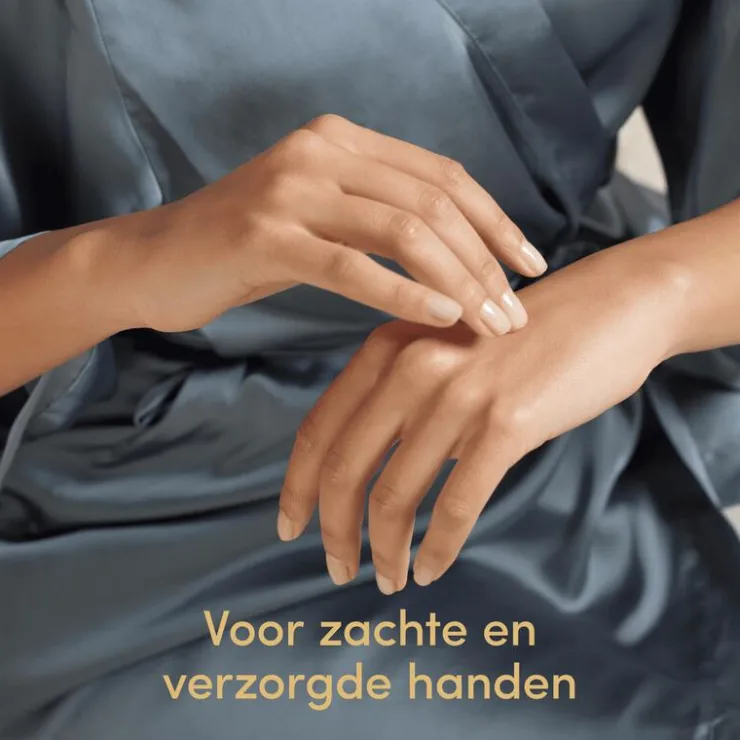 Dove Nourishing Silk Verzorgende Handzeep 250 ML