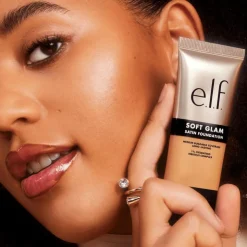 e.l.f. Soft Glam Satin Foundation 20 Light Cool