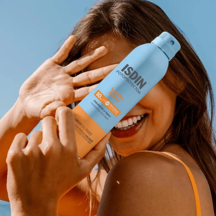 ISDIN Fotoprotection Transparant Spray Wet Skin SPF30 - 250ML