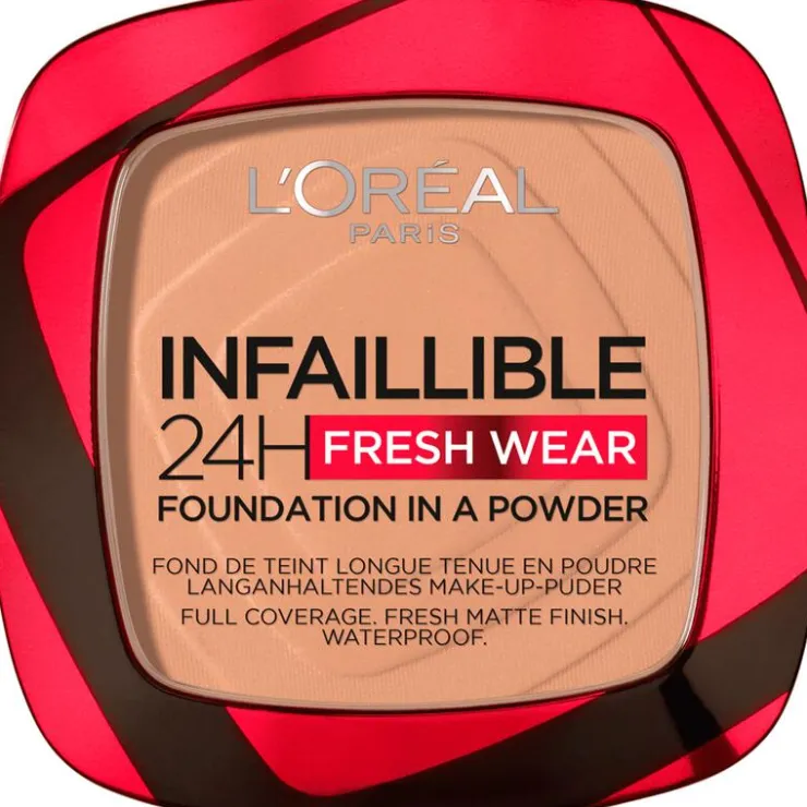 L'Oréal Paris Infaillible 24H Fresh Wear Foundation in a Powder