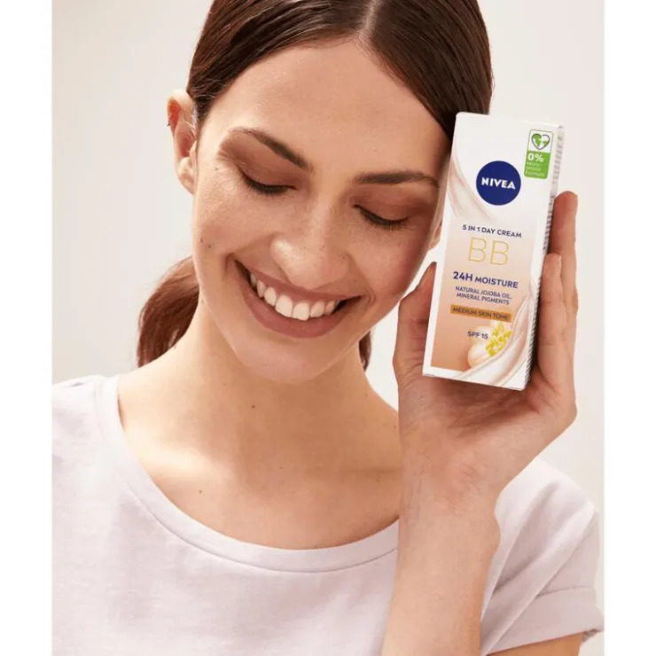 NIVEA Essentials BB Cream Medium SPF10 50 ML