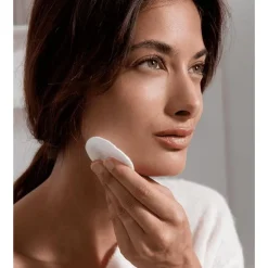 NIVEA Essentials Verfrissende Reinigingsmelk 200 ML