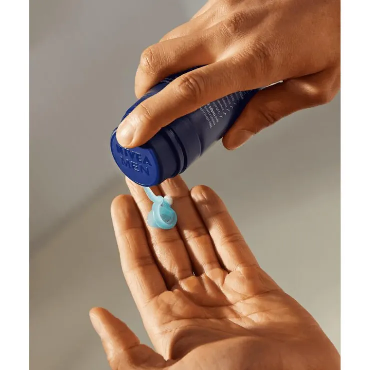 Heren NIVEA MEN Protect & Care Verzorgende Scheergel - 200 ML